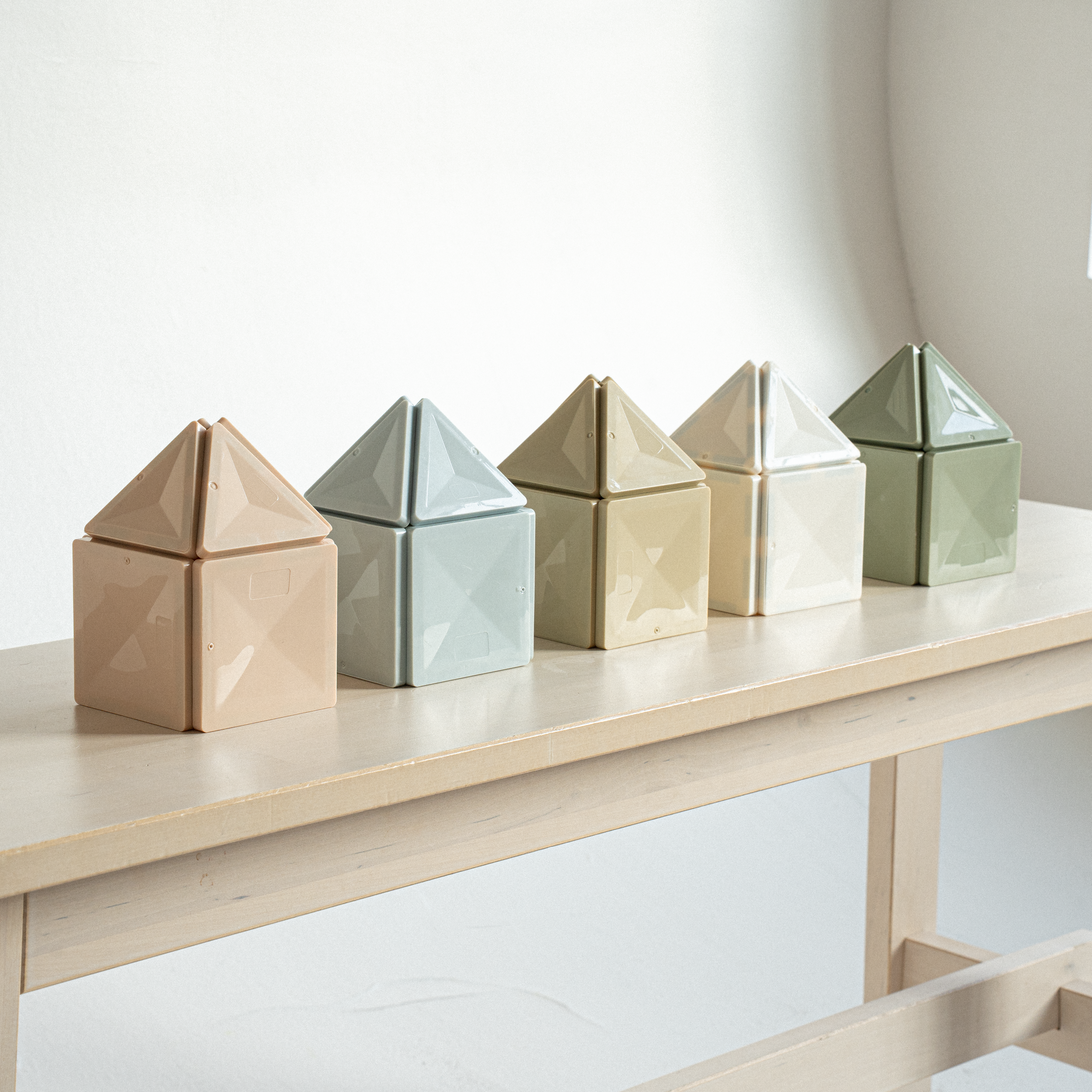 Magnetic Tile Play Set