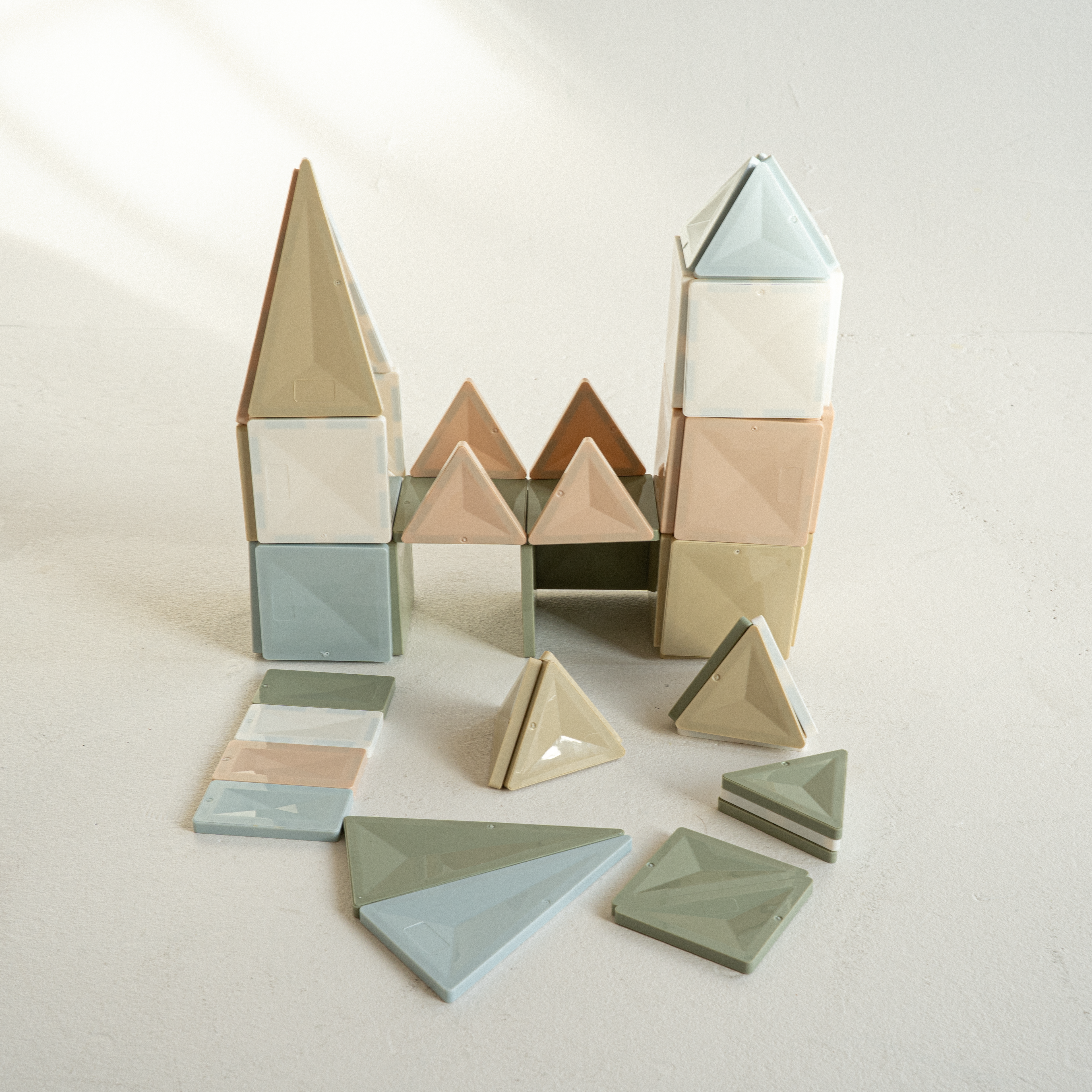 Magnetic Tile Play Set