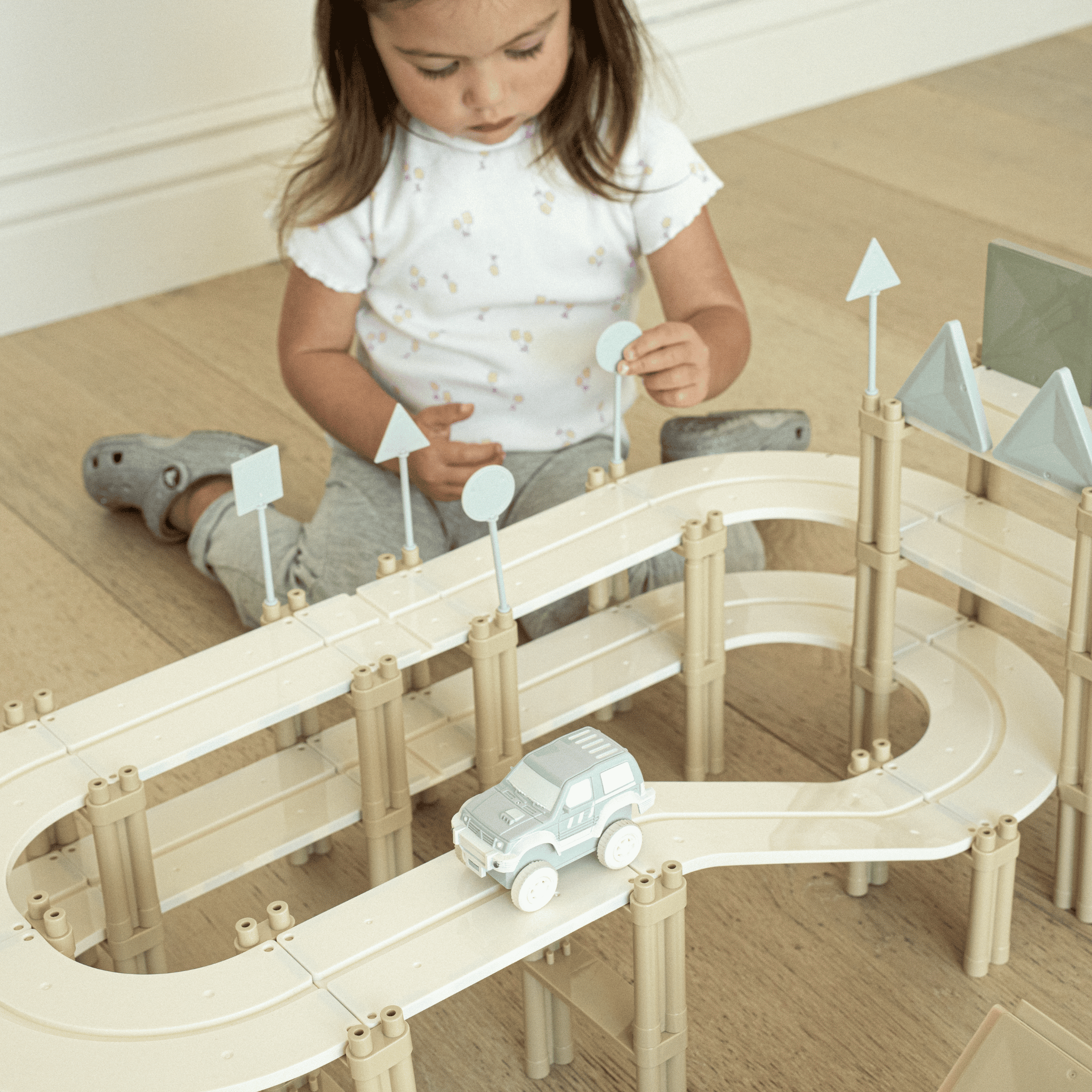 Race Track Car Set - 4 Pack (extras)